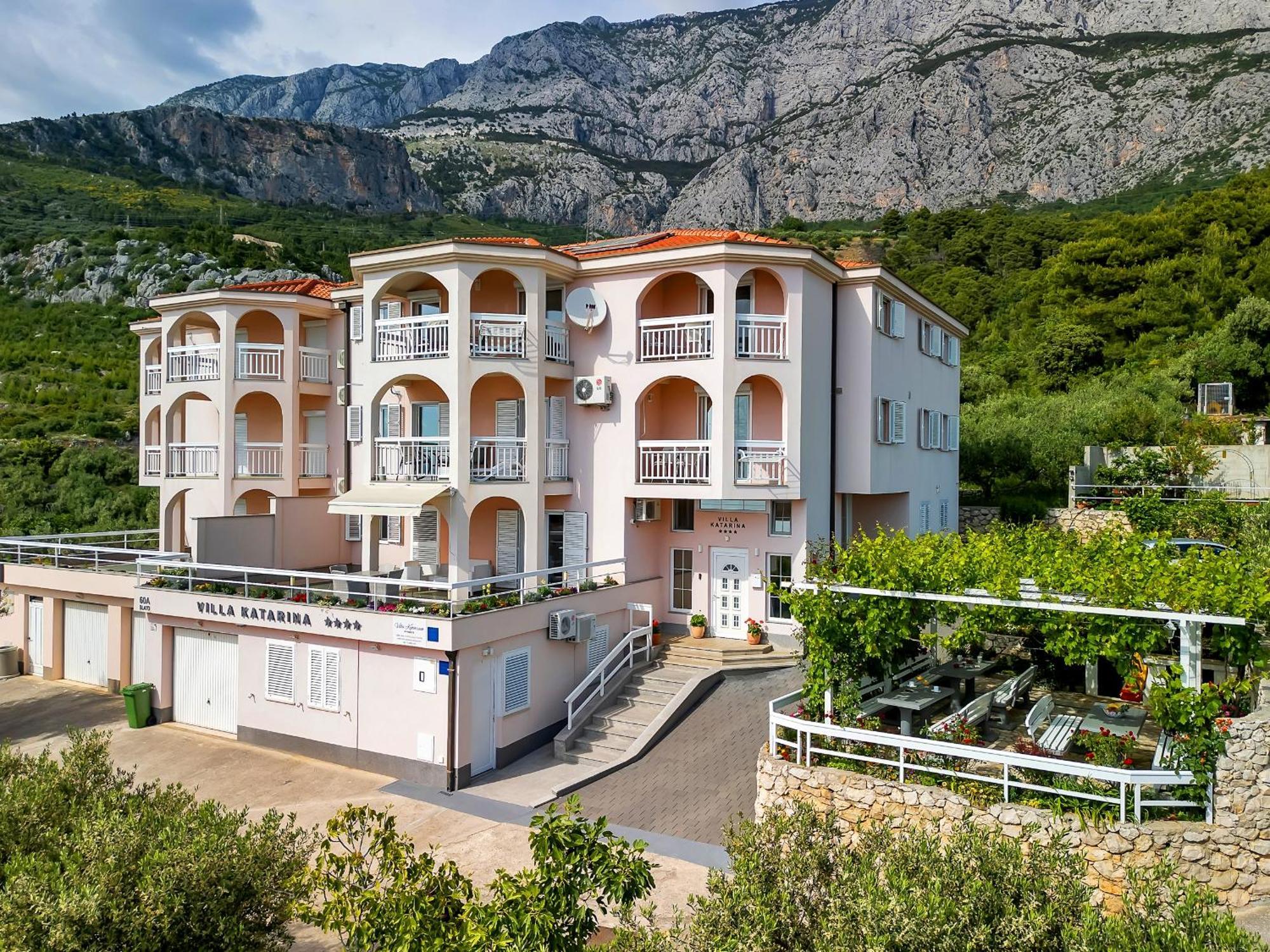 Apartments Villa Katarina Тучепи Екстер'єр фото